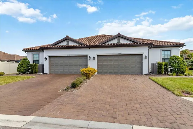 $379,900 | 10934 Wendover Drive, Palmetto, FL 34221