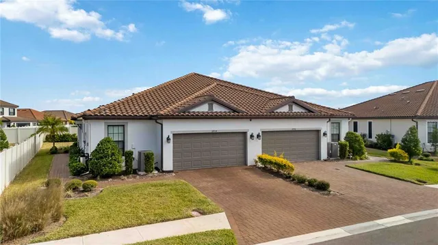 $379,900 | 10934 Wendover Drive, Palmetto, FL 34221