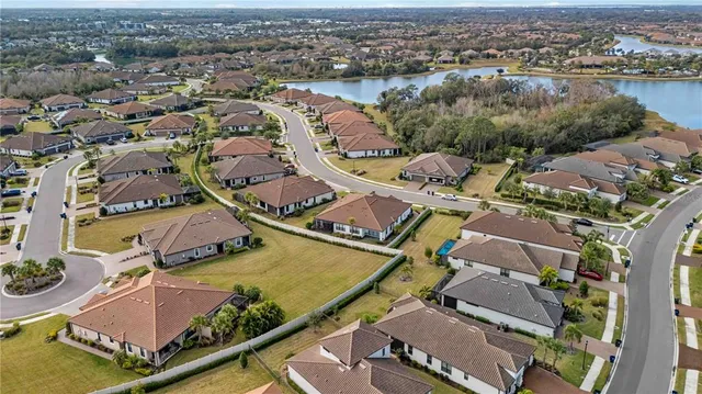 $379,900 | 10934 Wendover Drive, Palmetto, FL 34221