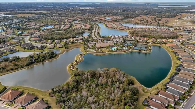 $379,900 | 10934 Wendover Drive, Palmetto, FL 34221