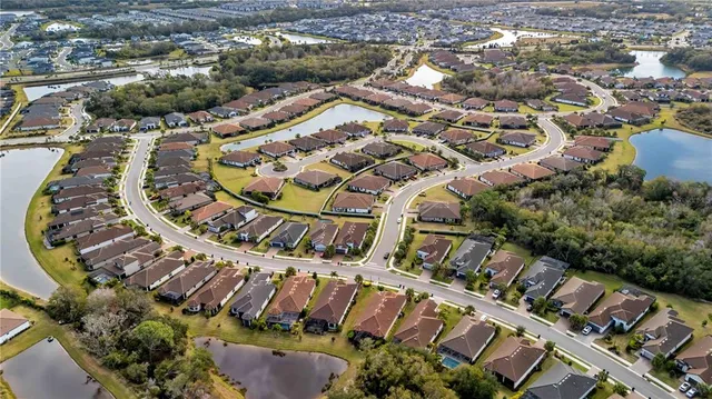 $379,900 | 10934 Wendover Drive, Palmetto, FL 34221