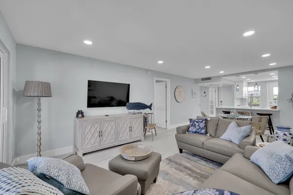$3,700 | 2871 North Ocean Boulevard, Unit M338, Boca Raton, FL 33431