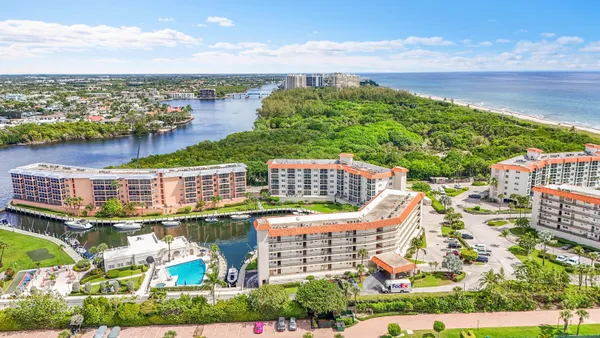 $3,700 | 2871 North Ocean Boulevard, Unit M338, Boca Raton, FL 33431