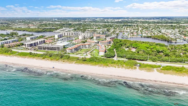 $3,700 | 2871 North Ocean Boulevard, Unit M338, Boca Raton, FL 33431