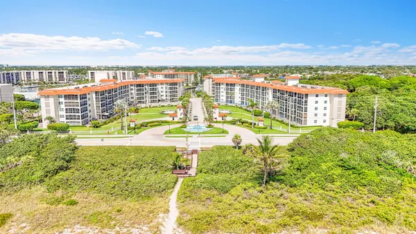 $3,700 | 2871 North Ocean Boulevard, Unit M338, Boca Raton, FL 33431