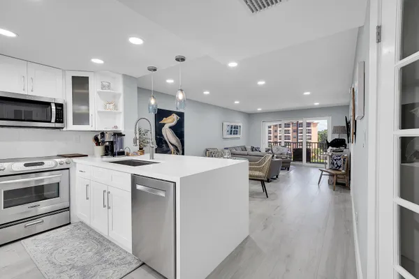 $3,700 | 2871 North Ocean Boulevard, Unit M338, Boca Raton, FL 33431