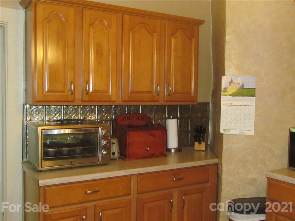 419 Jackson Road Fletcher, NC 28732 - Photo 11 of 18 Gallery Image 11
