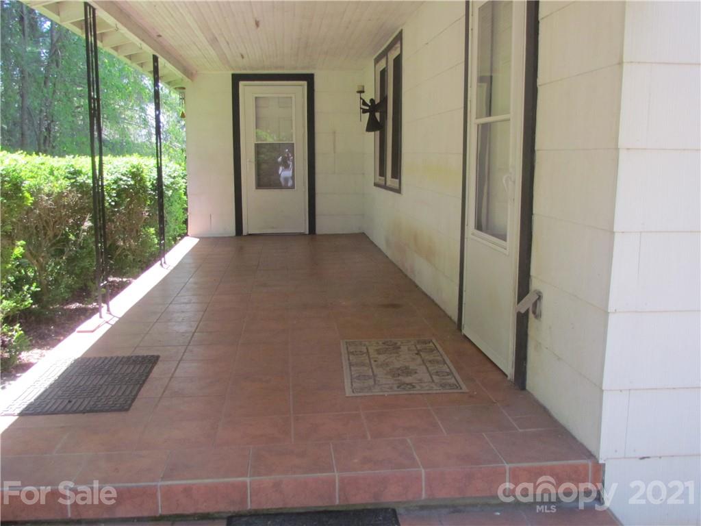 419 Jackson Road Fletcher, NC 28732 - Photo 5 of 18 Gallery Image 5