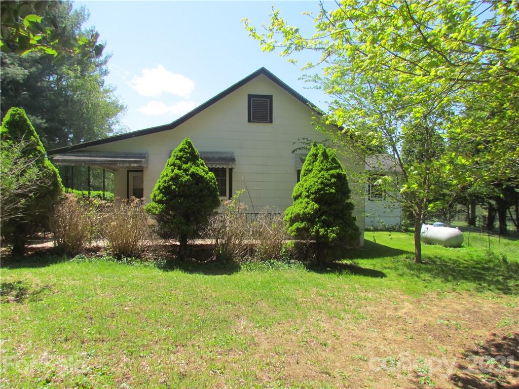 419 Jackson Road Fletcher, NC 28732 - Photo 7 of 18 Gallery Image 7