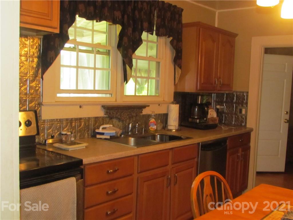 419 Jackson Road Fletcher, NC 28732 - Photo 10 of 18 Gallery Image 10
