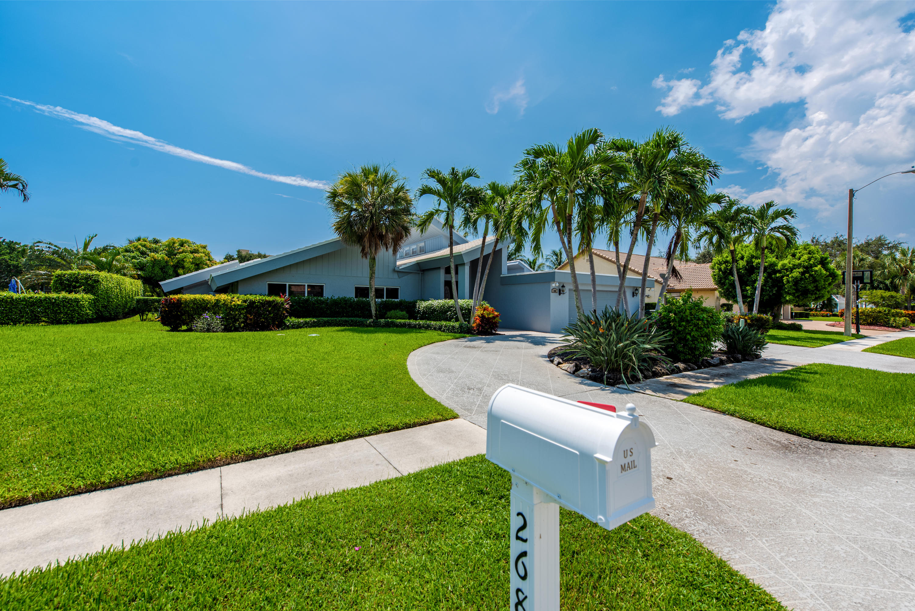 268 Northwest 64th Street Boca Raton, FL 33487 - Photo 38 of 40 Front of Home 3