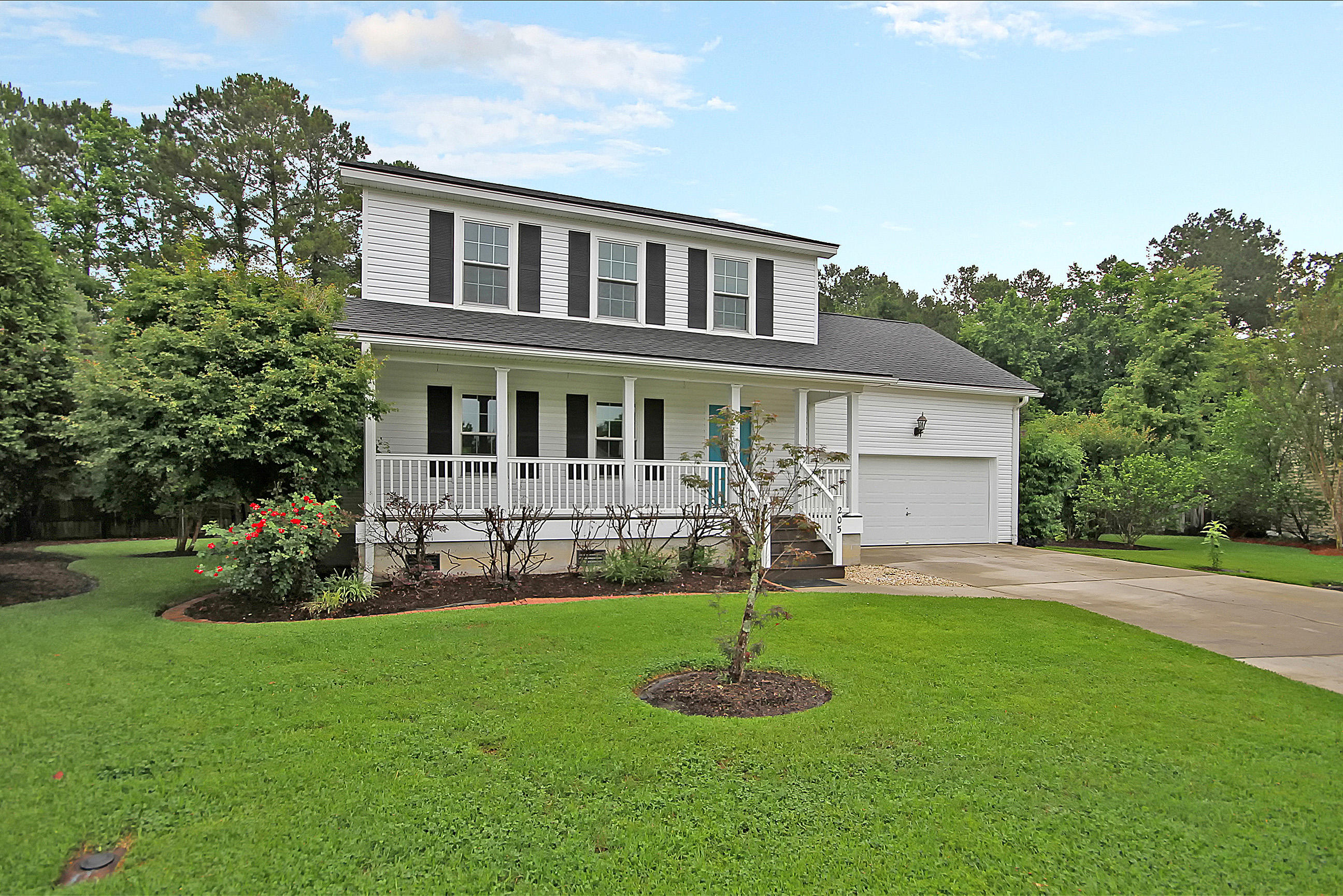 205 Burnham Road Summerville, SC 29485 - Photo 3 of 46 IMG_1667 copy