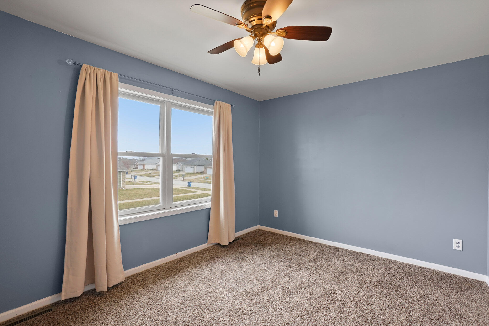 7669 Amanda's Way Crown Point, IN 46307 - Photo 13 of 30 2048x1366