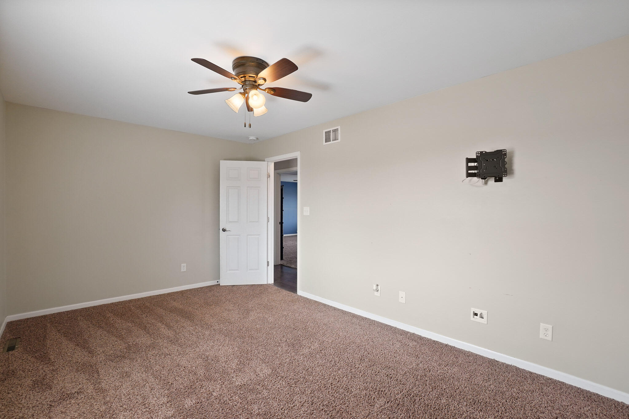 7669 Amanda's Way Crown Point, IN 46307 - Photo 15 of 30 2048x1366