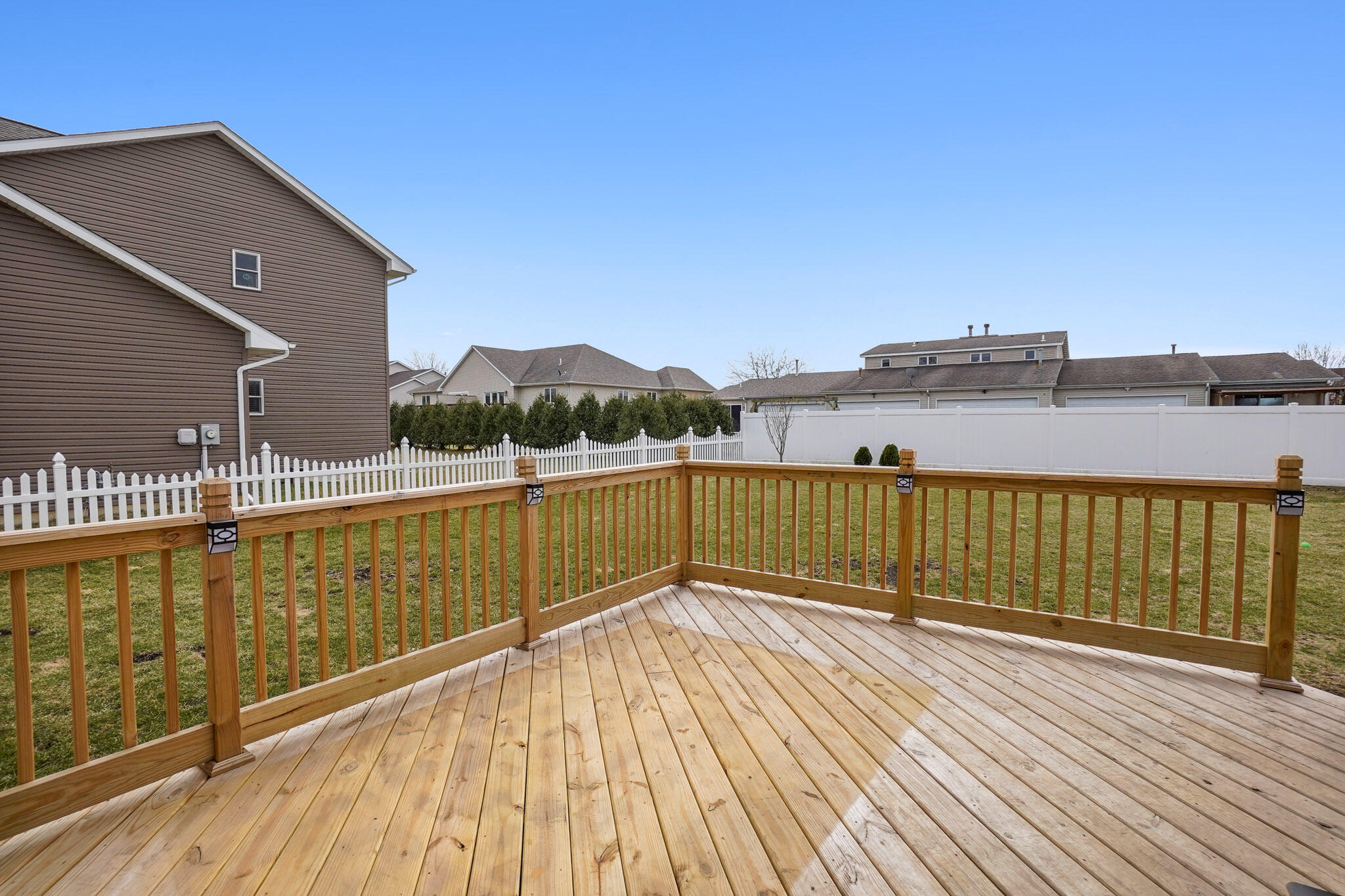 7669 Amanda's Way Crown Point, IN 46307 - Photo 26 of 30 2048x1365