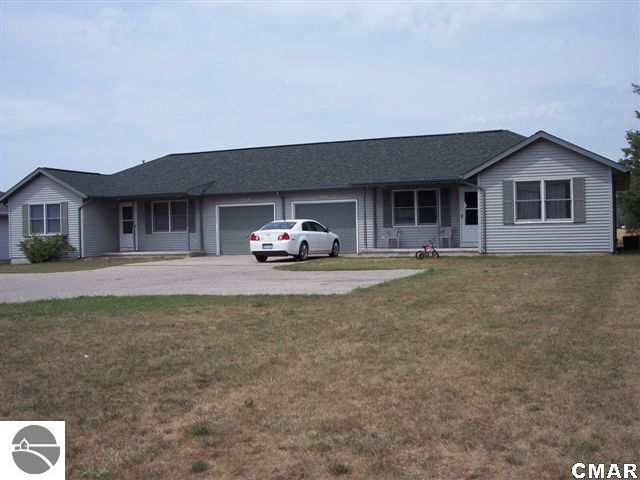 2019 East River Road Mount Pleasant, MI 48858 - Photo 3 of 6 1766454-2.JPG