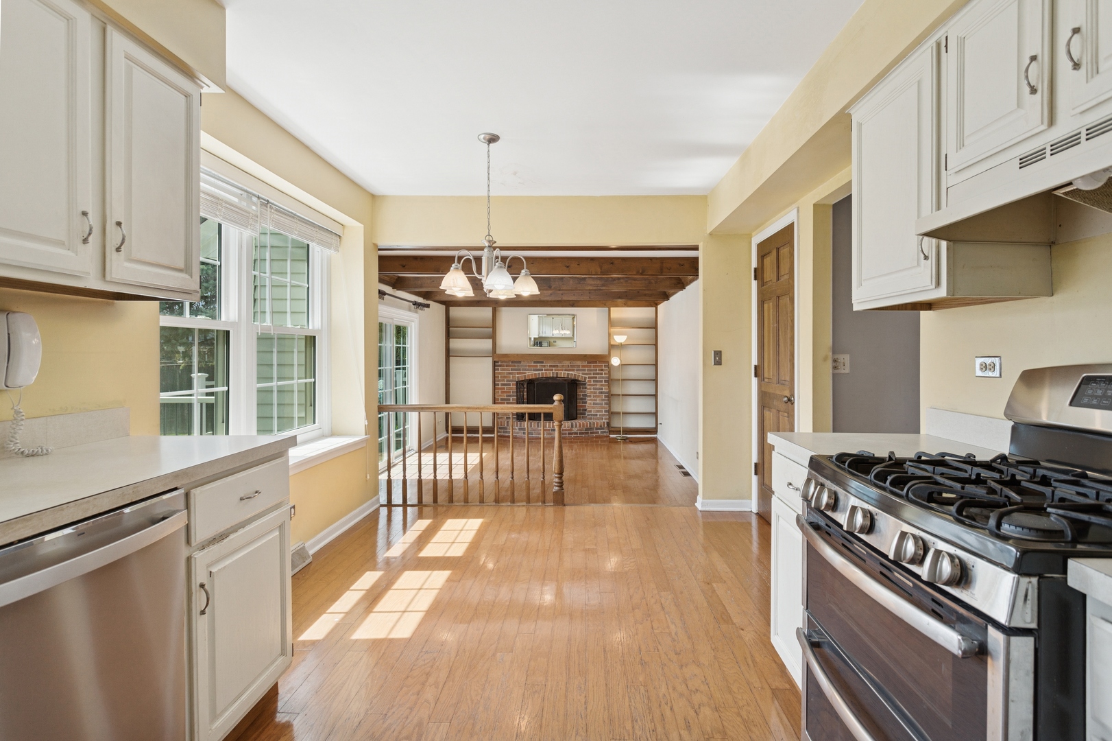 1212 Brighton Road Naperville, IL 60563 - Photo 5 of 17 Gallery Image 5