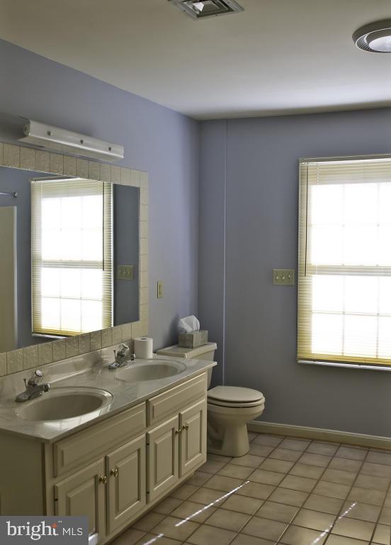 70 North Esbenshade Road Manheim, PA 17545 - Photo 7 of 7 Gallery Image 7