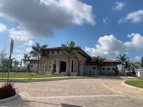 $3,500 | 11064 West 33rd Way, Unit 11064, Hialeah Gardens, FL 33018
