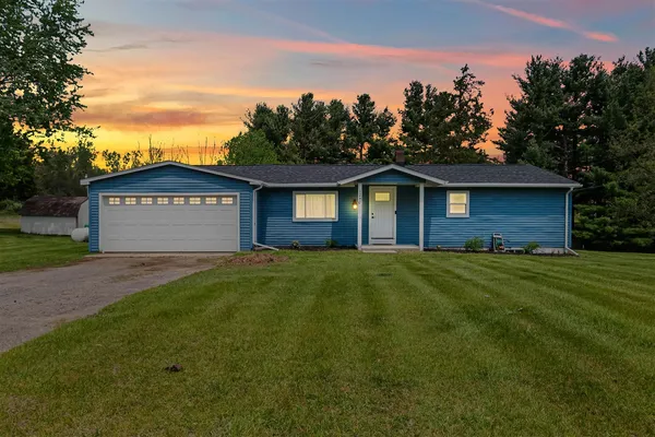 $239,500 | 1240 East Hastings Lake Road, Jonesville, MI 49250