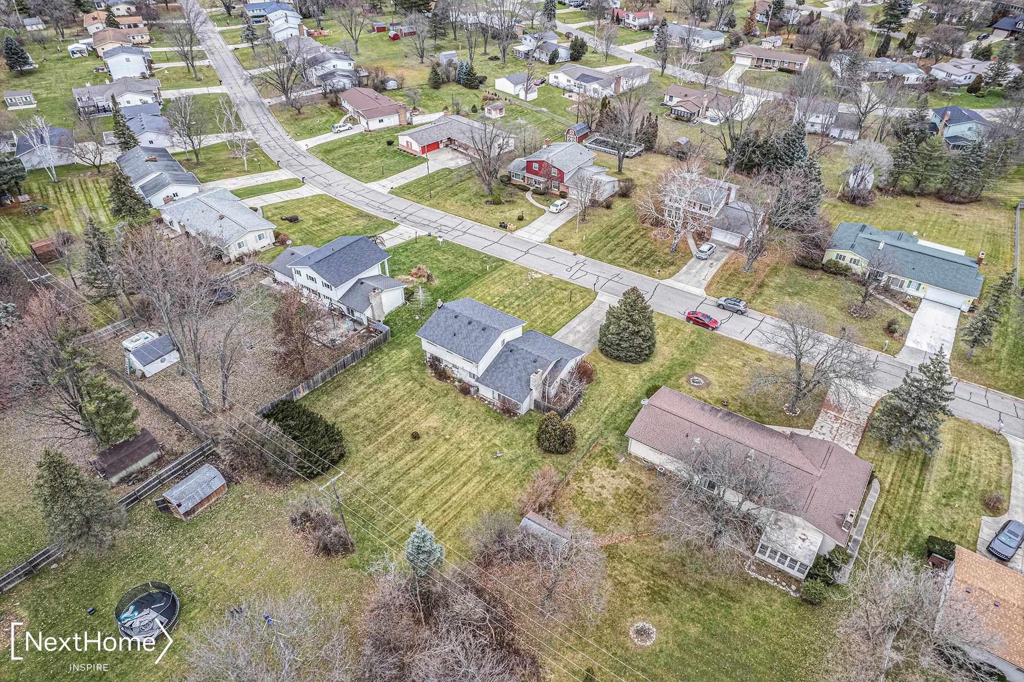 3176 Red Barn Road Flint, MI 48507 - Photo 17 of 20 50129624-539c5fda-a24e-4b8c-a6e4-671a1bc47b62.JPG