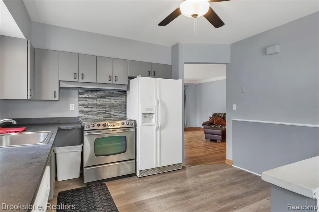 392 Winry Drive Rochester Hills, MI 48307 - Photo 24 of 35