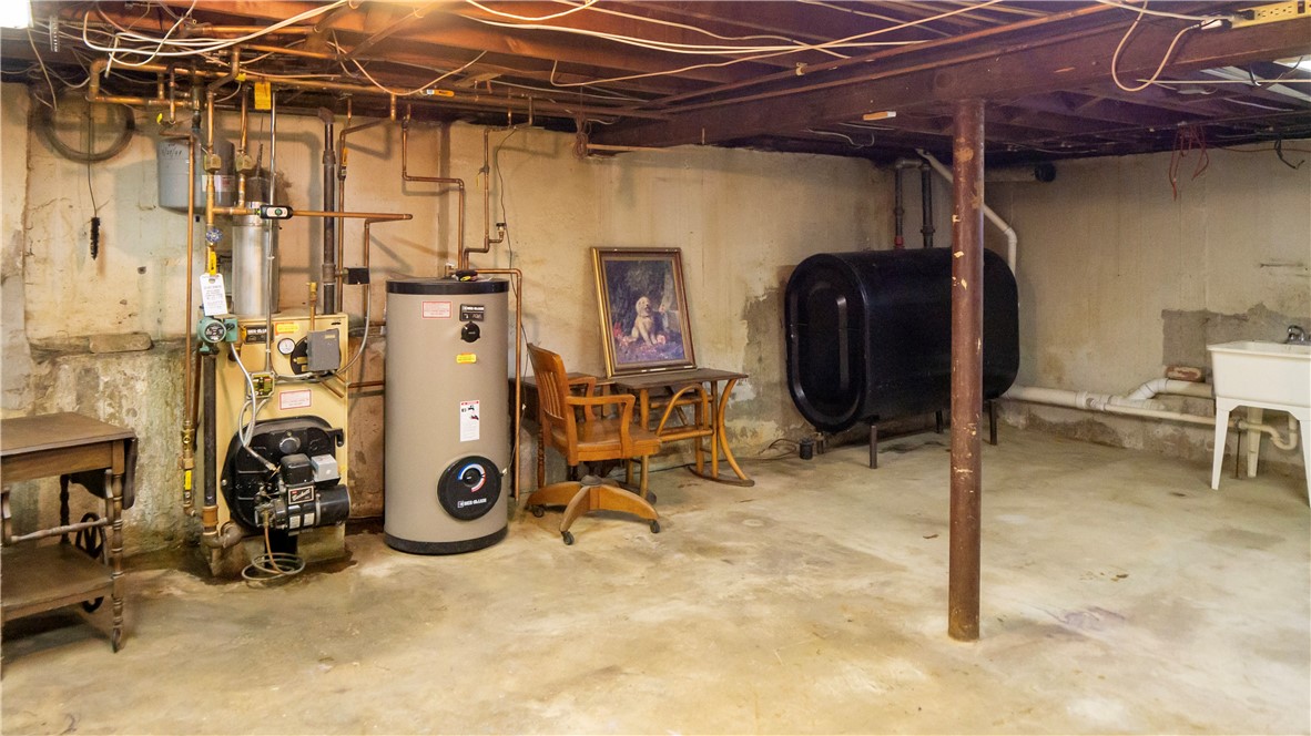 83 Bliss Mine Road Newport, RI 02840 - Photo 32 of 41