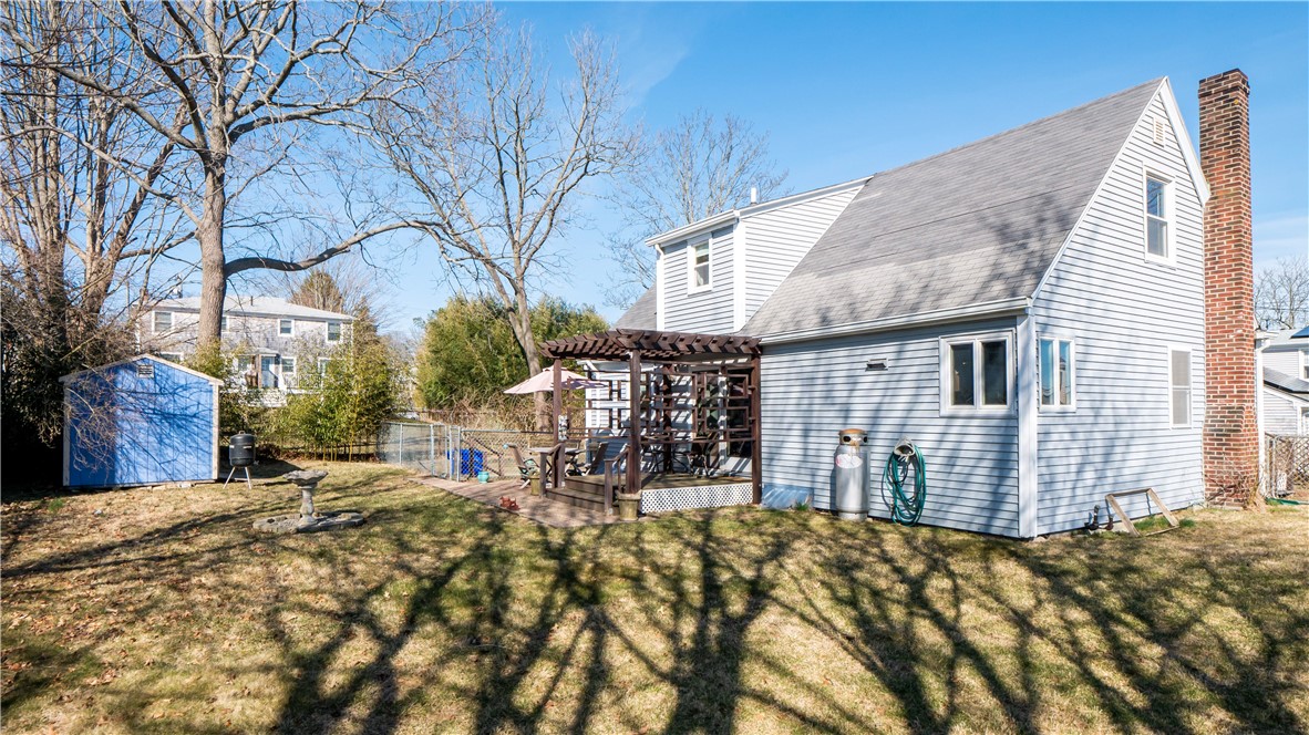 83 Bliss Mine Road Newport, RI 02840 - Photo 36 of 41