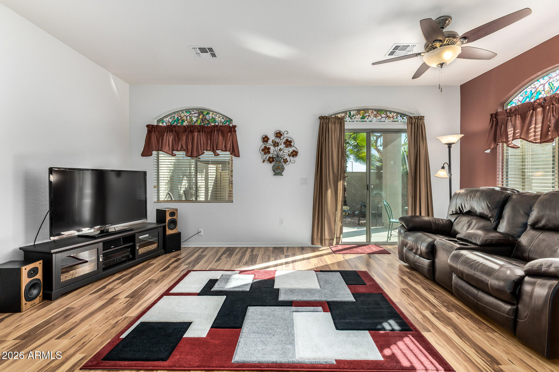 2150 East Bell Road, Unit 1144 Phoenix, AZ 85022 - Photo 3 of 31 04 - Bell