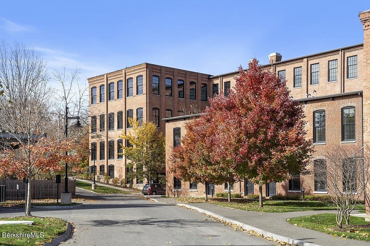 160 Water Street, Unit 407 Williamstown, MA 01267 - Photo 14 of 31 160 Water Street Unit 401 Williamstown M