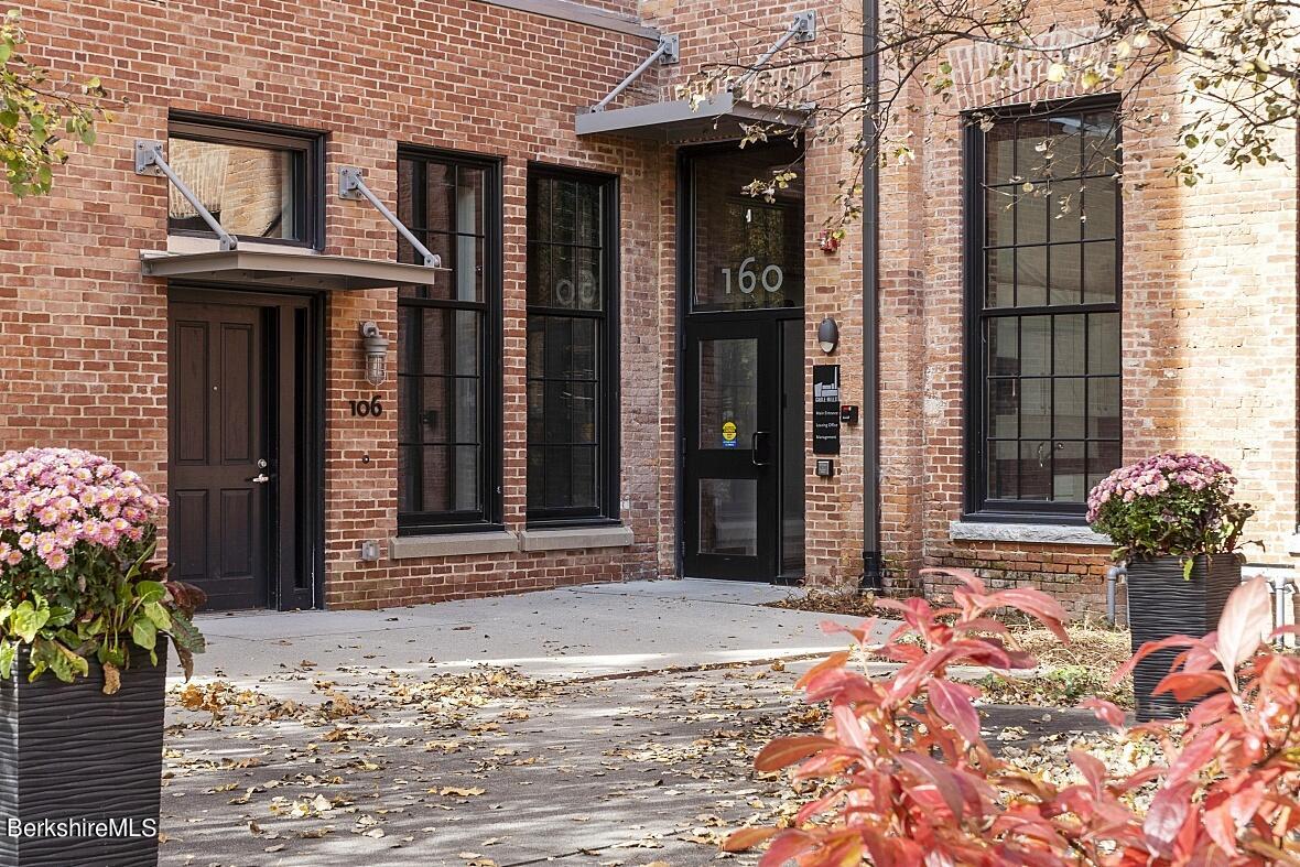 160 Water Street, Unit 407 Williamstown, MA 01267 - Photo 15 of 31 160 Water Street Unit 401 Williamstown M