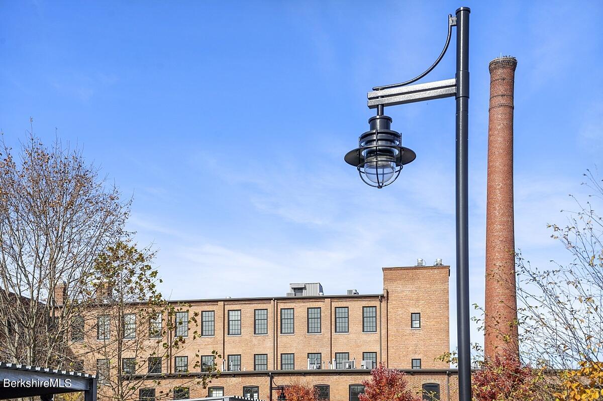 160 Water Street, Unit 407 Williamstown, MA 01267 - Photo 17 of 31 160 Water Street Unit 401 Williamstown M