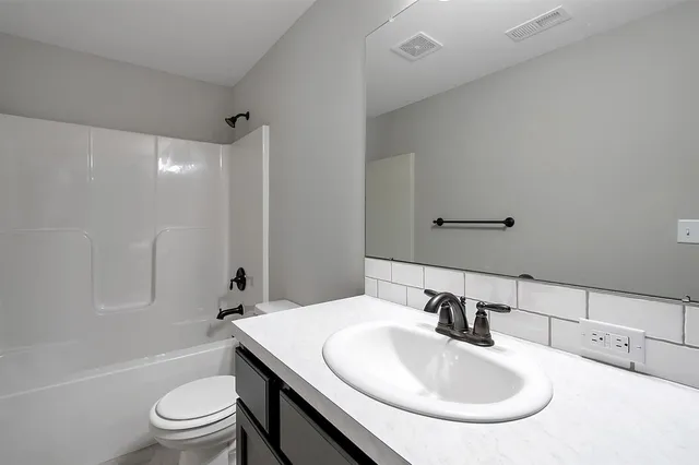 $322,428 | 705 North Casado Court, Goddard, KS 67052