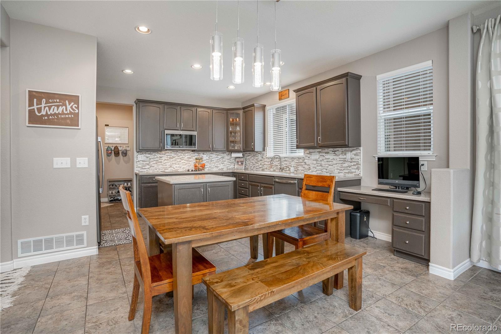 10795 Huntwick Street Highlands Ranch, CO 80130 - Photo 11 of 40 Gallery Image 11