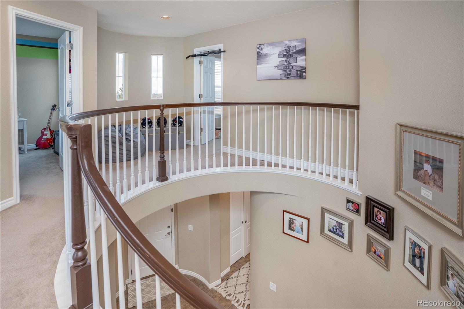 10795 Huntwick Street Highlands Ranch, CO 80130 - Photo 7 of 40 Gallery Image 7