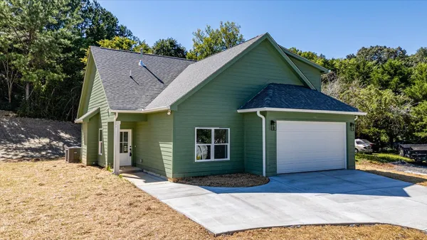 $2,700 | 4757 Green Shanty Road, Ooltewah, TN 37363
