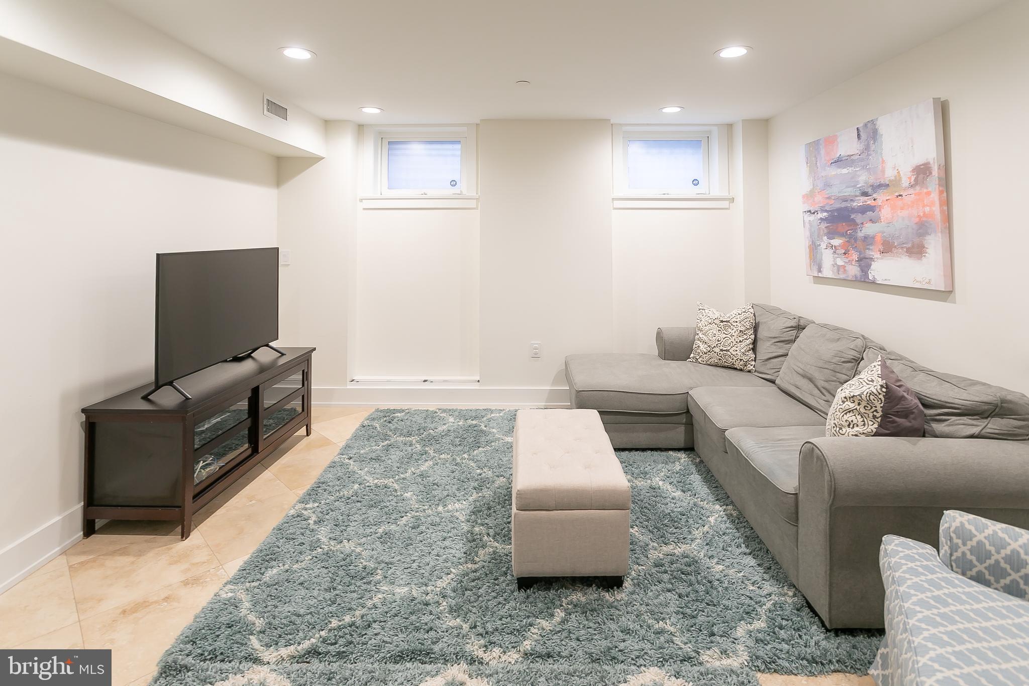 1508 Pine Street, Unit A Philadelphia, PA 19102 - Photo 30 of 45