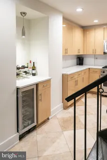 $4,700 | 1508 Pine Street, Unit A, Philadelphia, PA 19102