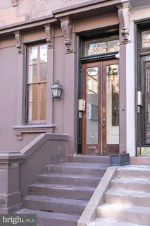 $4,700 | 1508 Pine Street, Unit A, Philadelphia, PA 19102