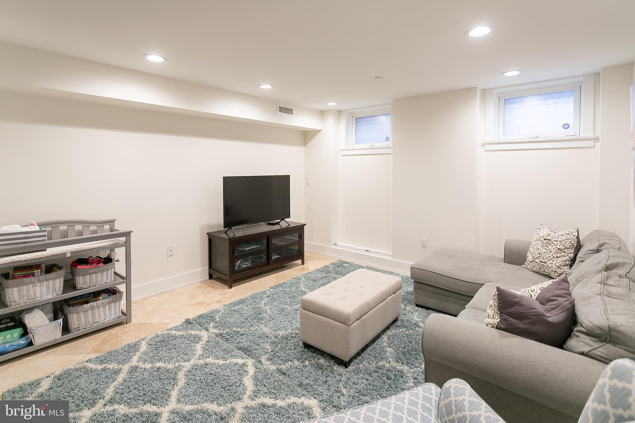 1508 Pine Street, Unit A Philadelphia, PA 19102 - Photo 9 of 45