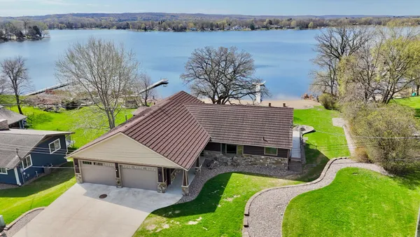 $975,000 | 17469 Orchid Court, Avon, MN 56310