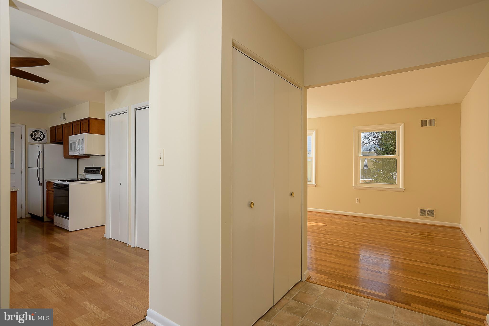 15625 Riding Stable Road Laurel, MD 20707 - Photo 7 of 30 Kitchen/Dining