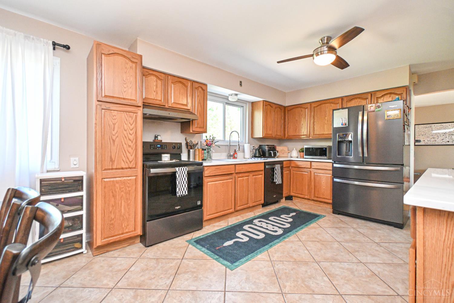 5820 Timely Terrace Cincinnati, OH 45233 - Photo 7 of 26