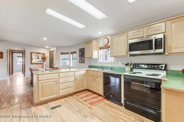 $725,000 | 861 Highway 33, Tetonia, ID 83452