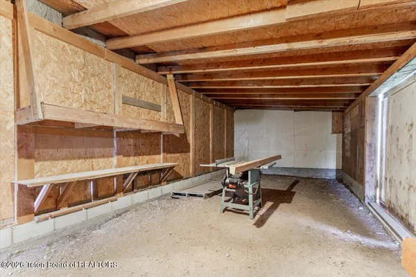 $725,000 | 861 Highway 33, Tetonia, ID 83452