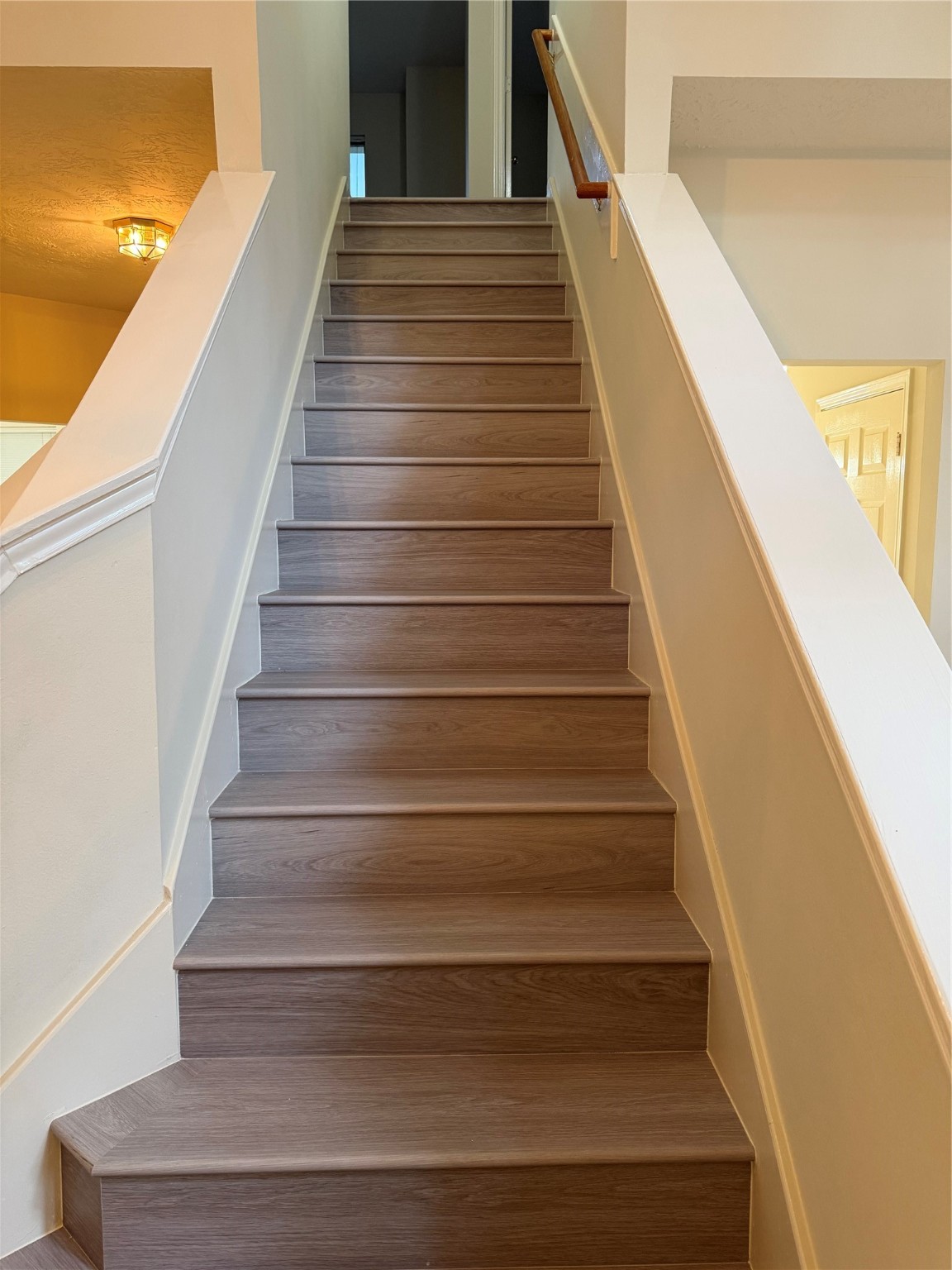 4738 Stoney Point Court Sugar Land, TX 77479 - Photo 12 of 20 a view of entryway
