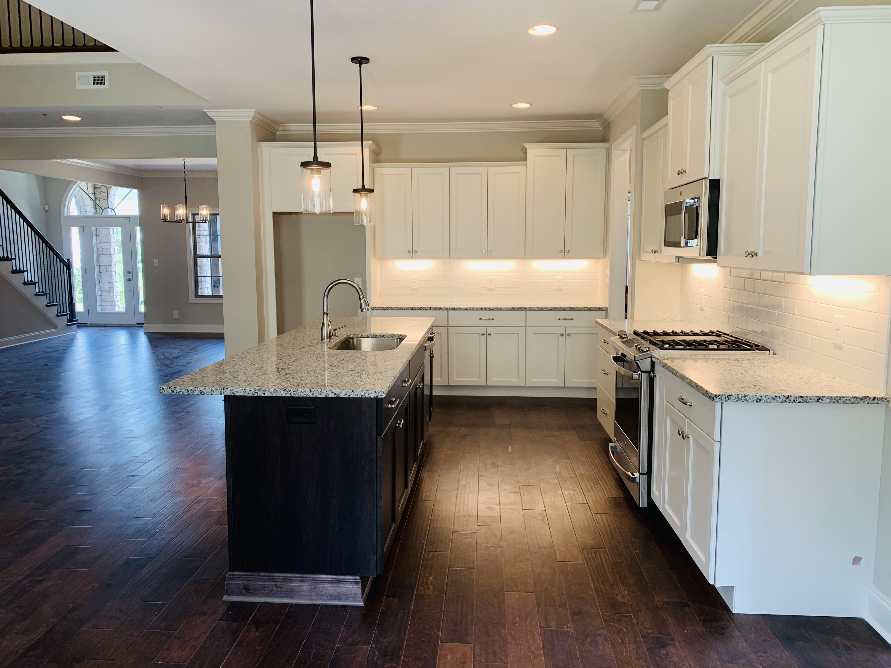 2026 Mystic Ridge Road Knoxville, TN 37922 - Photo 5 of 20 Kitchen