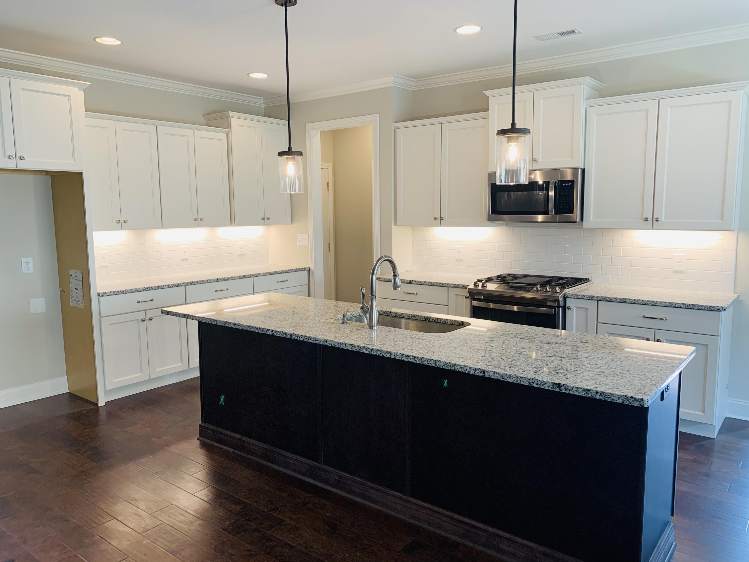 2026 Mystic Ridge Road Knoxville, TN 37922 - Photo 6 of 20 Kitchen