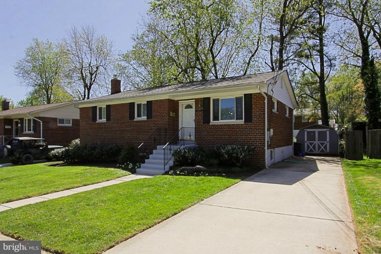 11116 Rock Road Rockville, MD 20852 - Photo 20 of 20 Exterior (Front)