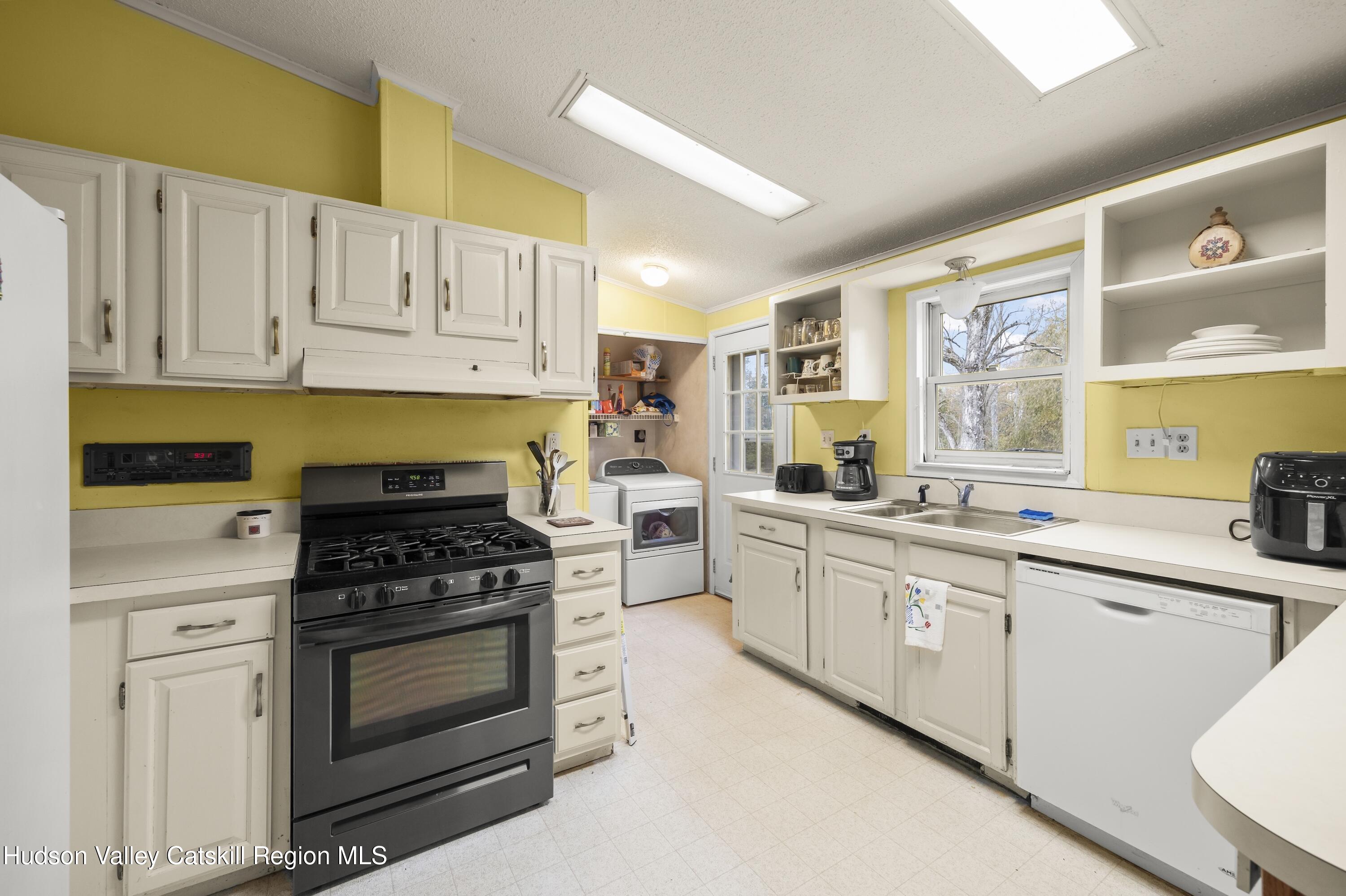 300 County Rte 6 Germantown, NY 12526 - Photo 9 of 17 300 CR 6 Kit